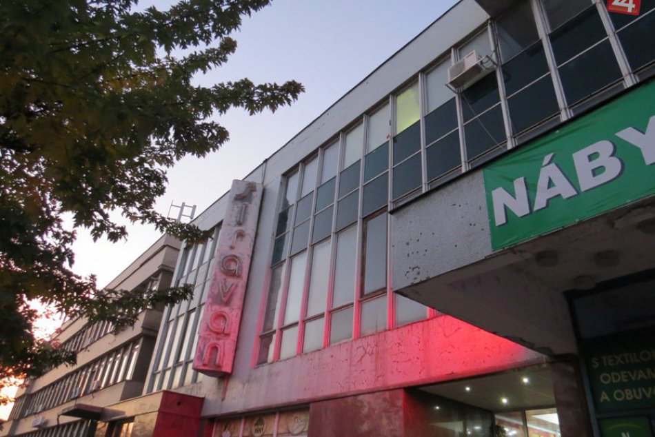 Ilustračný obrázok k článku Obľúbené za socíku a stoja až dodnes: Stavby, ktoré michalovčania poznajú majú niečo spoločné, FOTO