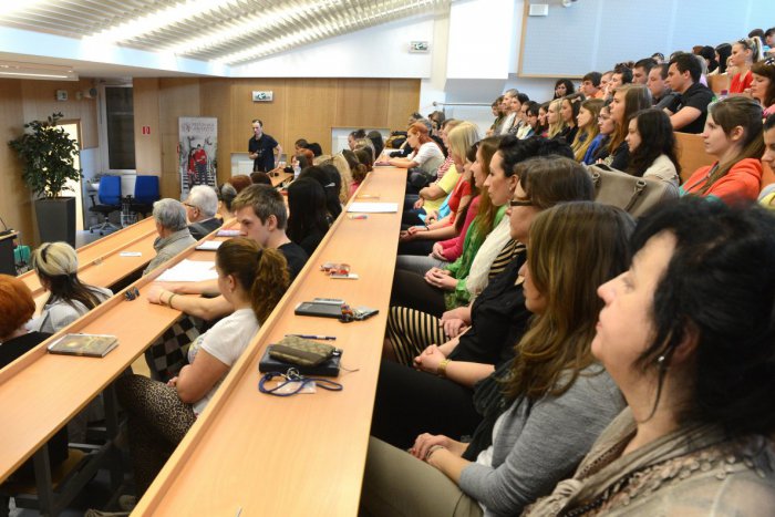 Ilustračný obrázok k článku Ukážky študentských robotov aj simulované súdne pojednávanie... Pozrite, čo sa to dialo na bystrickej univerzite