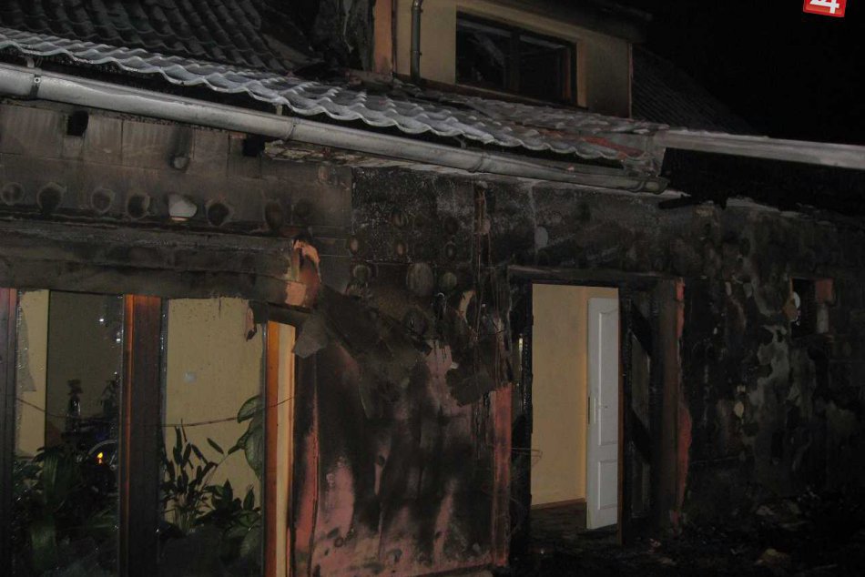 Ilustračný obrázok k článku Rodinný dom neďaleko Trnavy v plameňoch: FOTO priamo z miesta