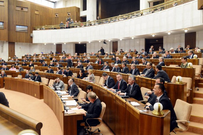 Ilustračný obrázok k článku Domácnosti ohrozené energetickou chudobou nebudú dostávať novú dávku