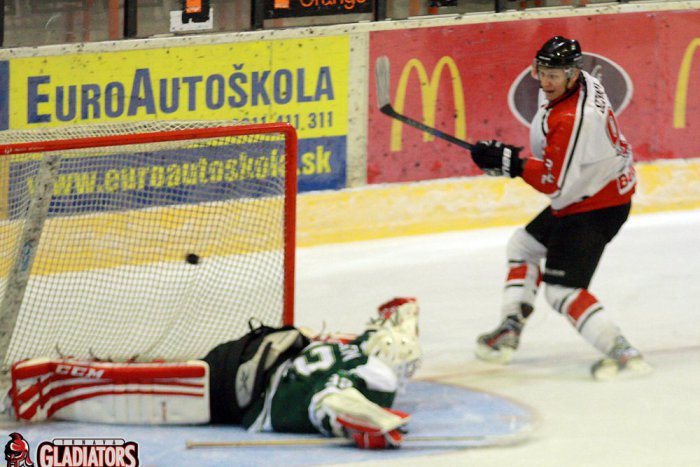 Ilustračný obrázok k článku Skvelý obrat trnavských hokejistov: S Novými Zámkami prehrávali o tri góly, napokon sa tešili z víťazstva
