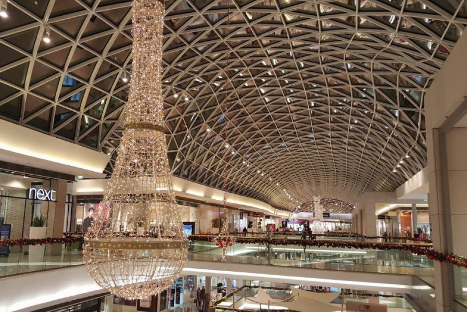 Ilustračný obrázok k článku Aupark, Polus, Avion - odkiaľ pochádzajú názvy bratislavských nákupných centier?