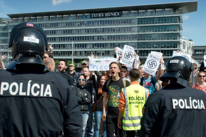 Ilustračný obrázok k článku Strelec z bratislavského Hodžovho námestia je právoplatne odsúdený