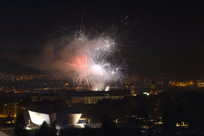 Ilustračný obrázok k článku Bystrica ruší silvestrovský ohňostroj aj program. Mesto sa rozhodlo podporiť Prešov