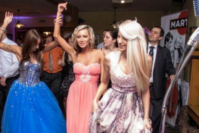 Ilustračný obrázok k článku Prvé INFO o najobľúbenejšej zábave v meste: Poznáme termín Bálu Žiarčanov, aká známa tvár príde?