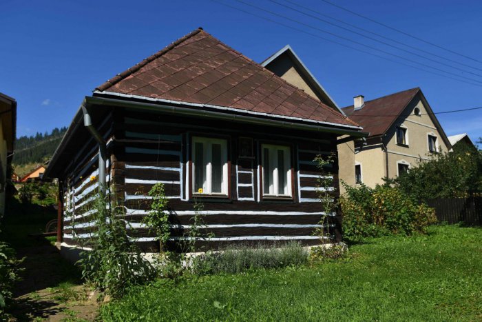 Ilustračný obrázok k článku Chystá sa nová turistická atrakcia: Pôvodnú drevenicu chcú preniesť priamo pod Poľanu!