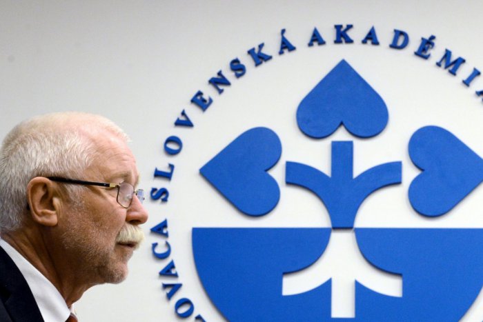 Ilustračný obrázok k článku V areáli SAV otvorili Centrum aplikovaného výskumu nových materiálov