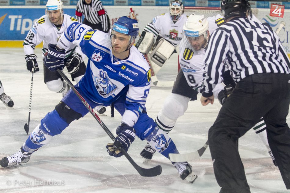 Ilustračný obrázok k článku Krásny úspech popradského hokejistu: Medzi hráčmi týždňa aj útočník kamzíkov