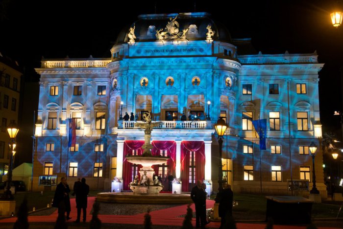 Ilustračný obrázok k článku Hviezdou Plesu v opere bude známy spevák Paul Young