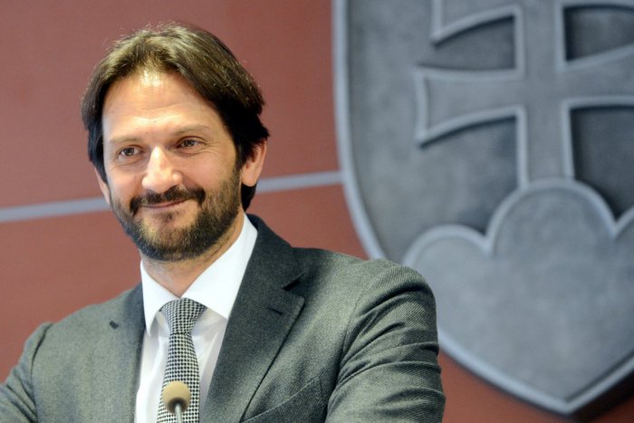 Ilustračný obrázok k článku Minister vnútra: Úspory na Elektronickom trhovisku dosiahli za rok 54 mil. eur