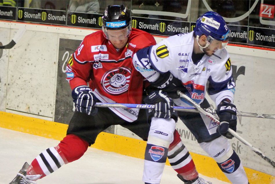 Ilustračný obrázok k článku Barani si na domácom ľade dopriali predčasný vianočný darček: Martinu nedovolili streliť ani gól