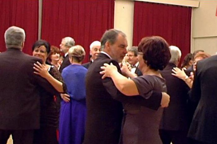 Ilustračný obrázok k článku V Rožňave sa bude opäť plesať: Peniaze zo vstupeniek pôjdu na oddychovú zónu v meste