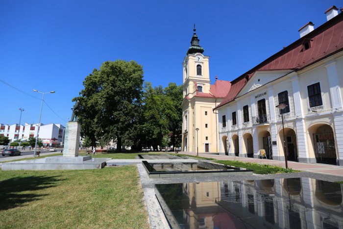 Ilustračný obrázok k článku ANKETA: Prečo turisti naše mesto obchádzajú? Breznania v tom majú jasno!