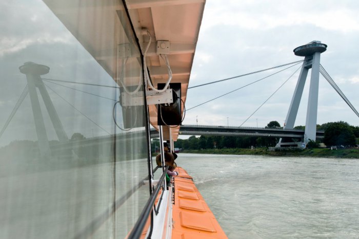 Ilustračný obrázok k článku V Bratislave chcel na Vianoce 36-ročný muž skončiť z Mosta SNP