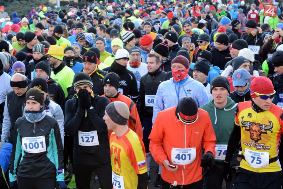 Ilustračný obrázok k článku OBRAZOM: Do cieľa silvestrovského behu cez mosty dobehlo vyše 800 účastníkov