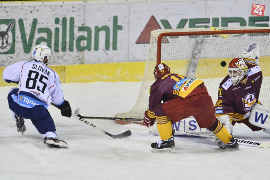 Ilustračný obrázok k článku Hokejisti to v Trenčíne roztočili: Nitra opäť lídrom Tipsport ligy!