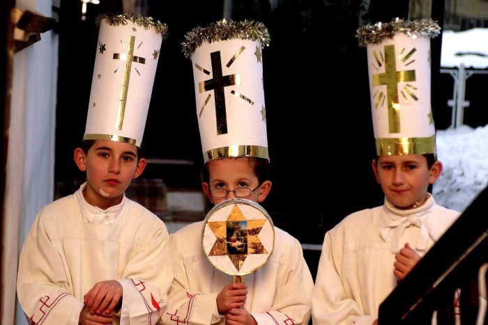 Ilustračný obrázok k článku Traja králi uzatvárajú vianočné obdobie. Aké zvyky a tradície sú spojené s týmto sviatkom?