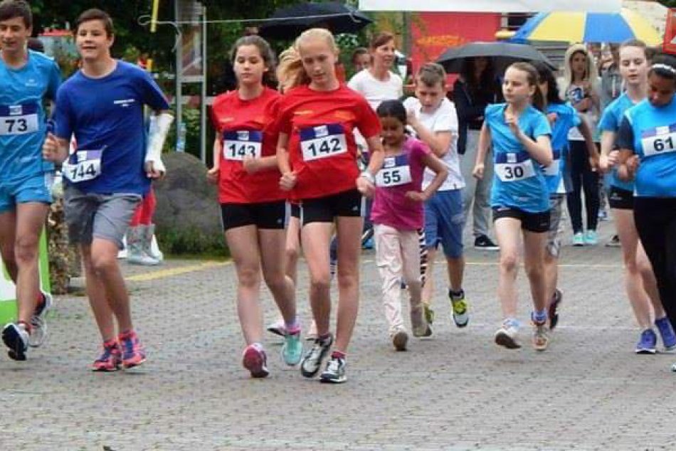 Ilustračný obrázok k článku Mladí Bystričania v šľapajach zlatého Tótha. Odštartujú Žiacku chodeckú ligu