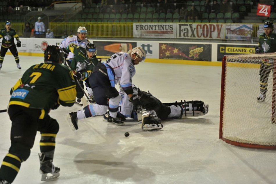 Ilustračný obrázok k článku Prvé miesto je minulosťou: Nitra vybuchla na ľade Žiliny