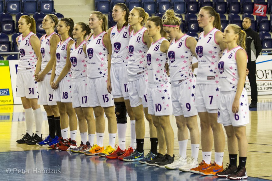 Ilustračný obrázok k článku Popradčanky majú novú trénerku: Pod Tatry prišla skúsená kormidelníčka