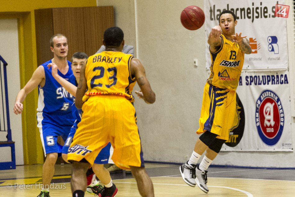 Ilustračný obrázok k článku Derby basketbal vo Svite: Vysoká výhra Iskry aj s novými posilami