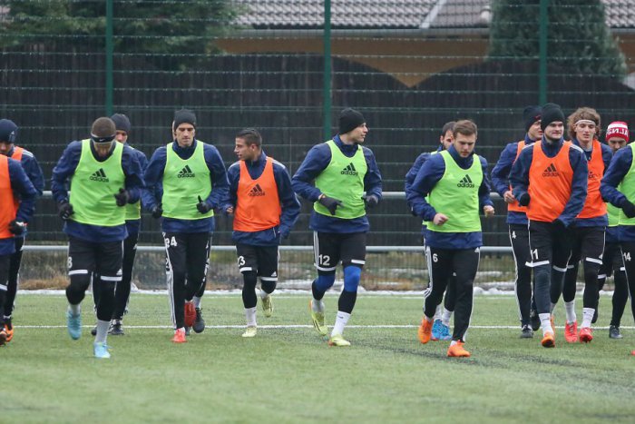 Ilustračný obrázok k článku Záchranárske práce v ŽP Šport Podbrezová: Mužstvo čakajú sústredenia a tieto prípravné zápasy