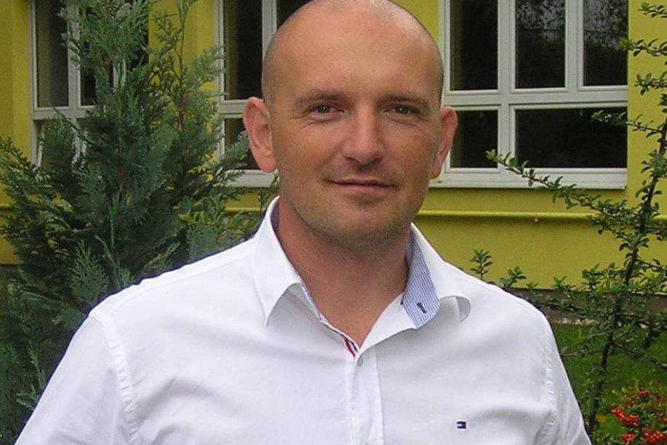 Ilustračný obrázok k článku Riaditeľ školy dostal parádny nápad: Tieto schody sa stali hitom na internete! FOTO vnútri