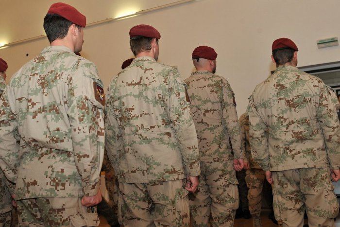 Ilustračný obrázok k článku Žilinský 5. pluk navštívil šéf amerických špeciálnych síl v Európe!