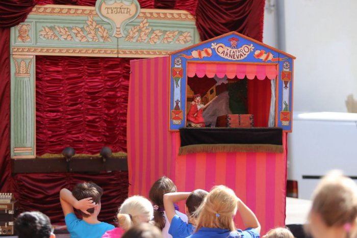 Ilustračný obrázok k článku Bratislavské bábkové divadlo dnes uvedie premiéru Nám sa ešte nechce spať