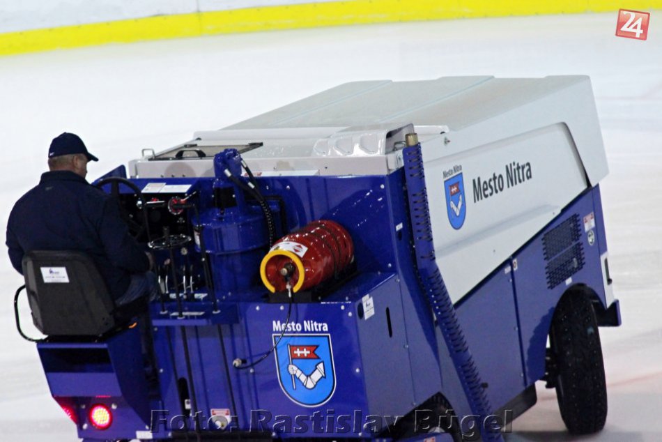 Ilustračný obrázok k článku HK Nitra získal peniaze na prenájom rolby: Na poslednú chvíľu!