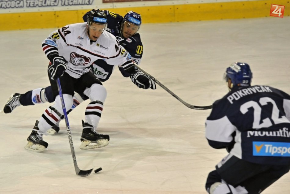 Ilustračný obrázok k článku Skríženie hokejok na bystrickom ľade: Barani proti Martinčanom triumfovali bez inkasovania!