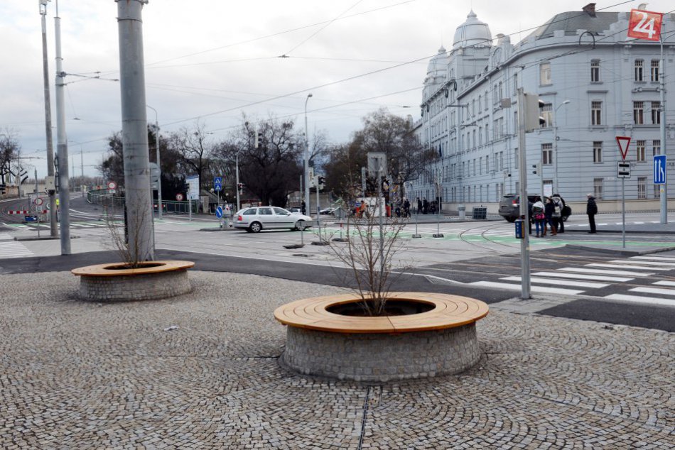 Ilustračný obrázok k článku Šafárikovo námestie aj Štúrova ulica čakajú na kolaudáciu. Ako sa vám páči ich súčasná podoba?