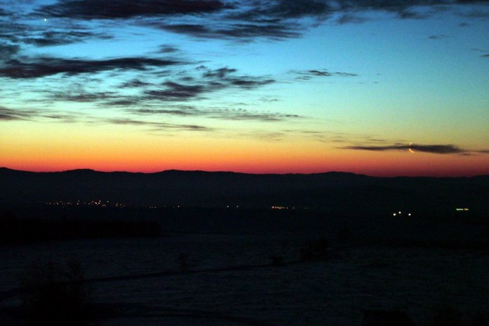 Ilustračný obrázok k článku Vesmír nám pripravil malé divadlo. Planéty budete môcť pozorovať aj voľným okom