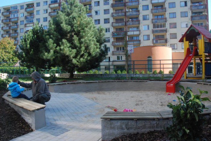 Ilustračný obrázok k článku Získajte peniaze pre váš ihriskový tím