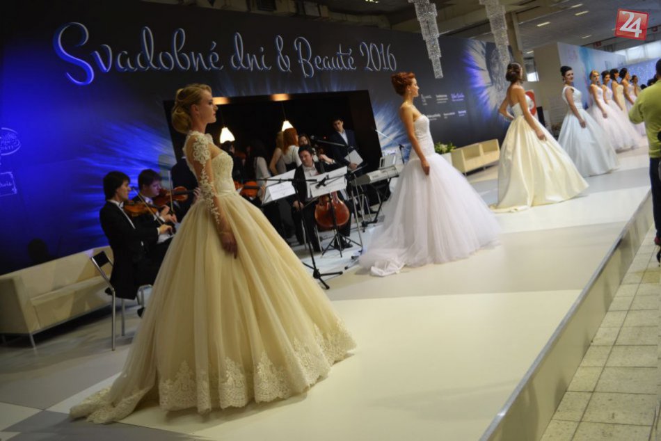 Ilustračný obrázok k článku Zaľúbenci sa schádzali na nitrianskom výstavisku: Lákali ich Svadobné dni