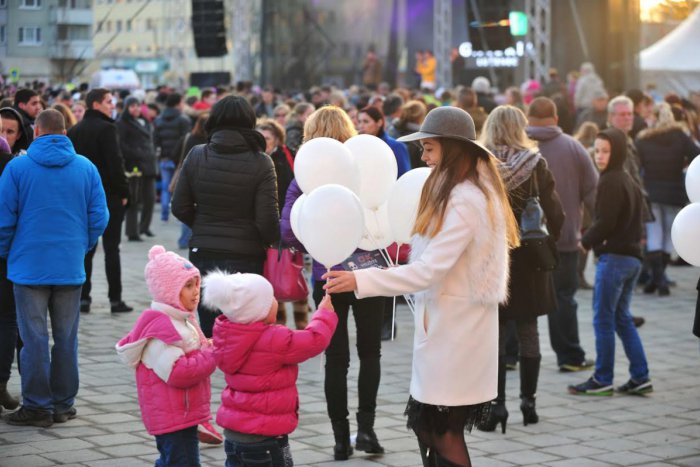 Ilustračný obrázok k článku Máme sa naozaj na čo tešiť: Veľký prehľad TOP  podujatí v Lučenci v roku 2016