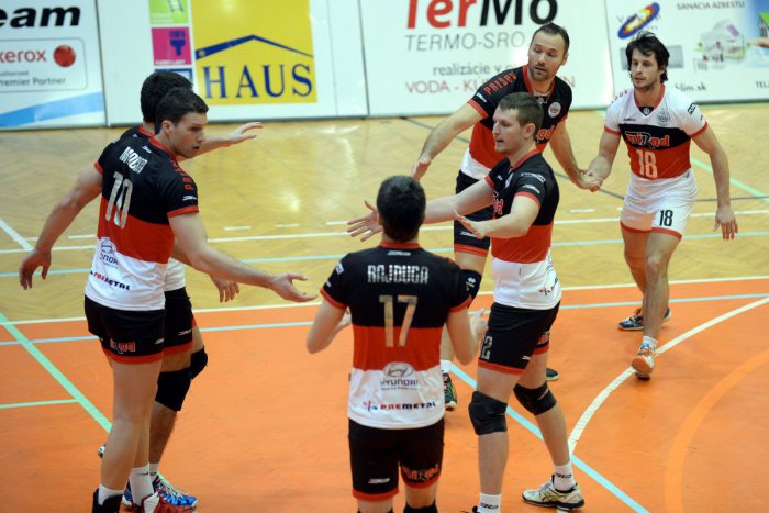 Ilustračný obrázok k článku Vyhrávali 2:0 na zápasy, ale odvtedy nezískali ani jeden set: Volejbalisti Prešova si skomplikovali finále