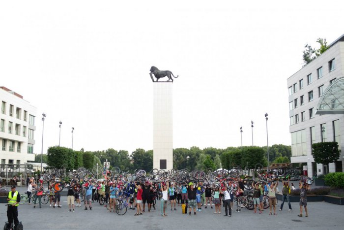 Ilustračný obrázok k článku Aby všetci vedeli, ako sa píše slovo bicykel: Učiteľov podporia aj cyklisti. Hromadnou jazdou po Bratislave