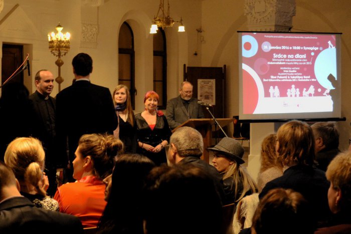 Ilustračný obrázok k článku Nezištne pomáhajú iným: V nitrianskej Synagóge ocenia dobrovoľníkov