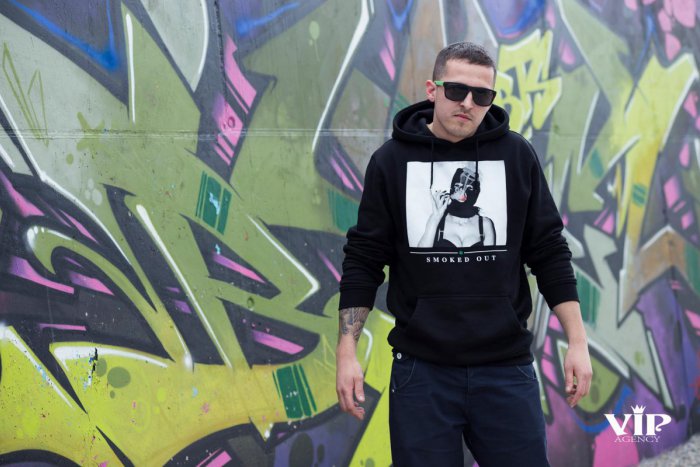 Ilustračný obrázok k článku Raper Wilmoš sa vracia: Nový track už na svete!