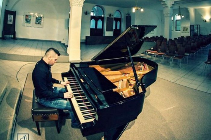 Ilustračný obrázok k článku Nitrianska kapela Everlong s novým klipom: Takto ste ich ešte nepočuli!