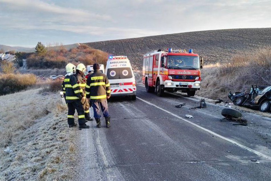 Ilustračný obrázok k článku FOTKY Z MIESTA: Pri Zvolene došlo k nehode, po zrážke skončilo Mitsubishi v priekope!