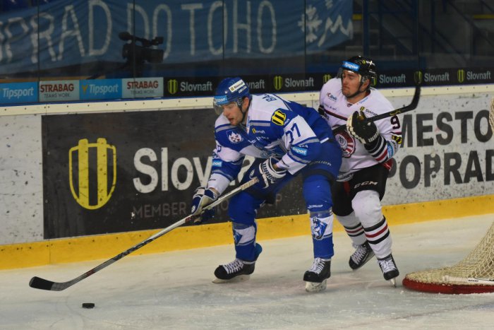 Ilustračný obrázok k článku Zaujímavá hokejová trojvýmena medzi Bystricou, Popradom a Skalicou: Útok baranov posilní Lotyš Bajaruns