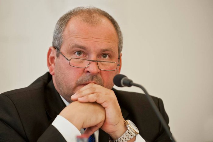 Ilustračný obrázok k článku Žilinský primátor: Zrušenie Radničných novín nepodpíšem!