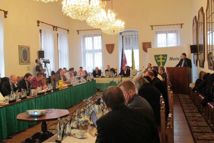 Ilustračný obrázok k článku Zaujímavosť zo Žiliny: Mestské časti Bytčica a Vranie sa po novom môžu popýšiť vlastnými erbami, FOTO