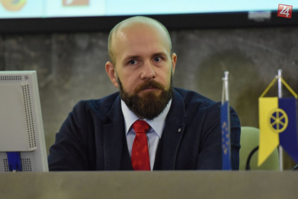 Ilustračný obrázok k článku Bročka dal podnet na Európsku komisiu: Ak uspeje, Spartak sa bude sťahovať!