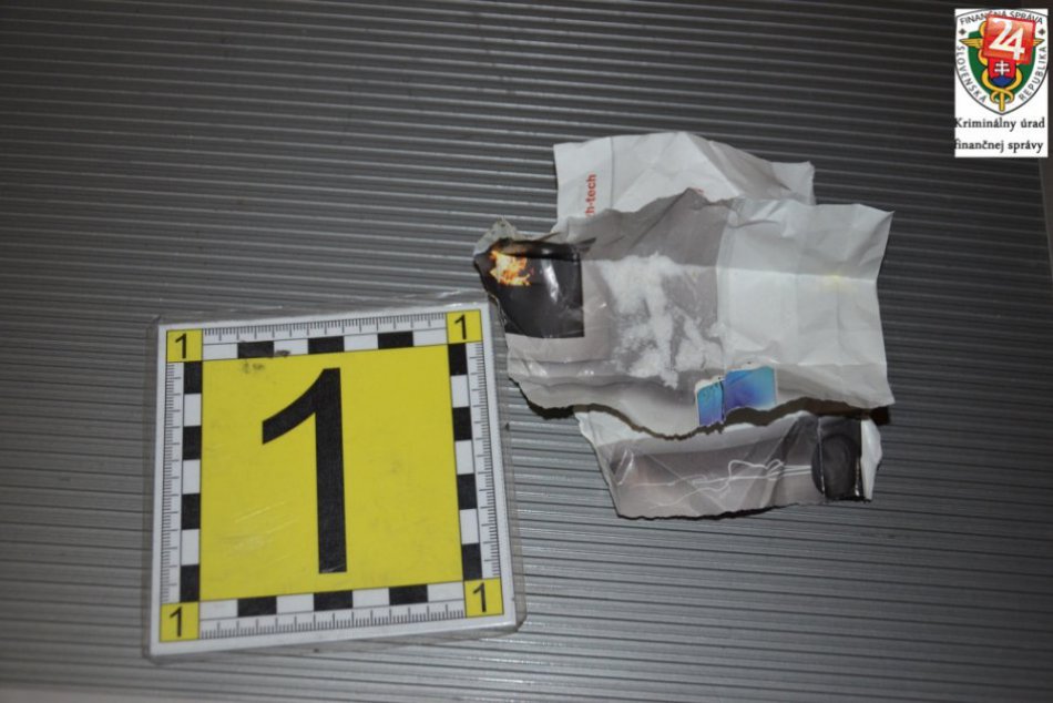 Ilustračný obrázok k článku Za obchodovanie s drogami hrozí trom Bratislavčanom 15 rokov väzenia