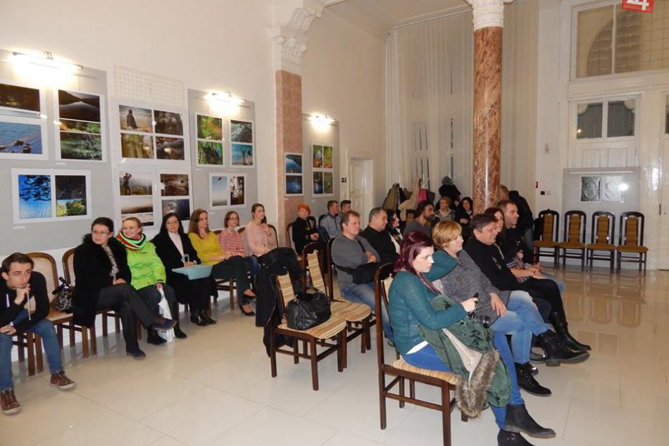 Ilustračný obrázok k článku Unikátne FOTO nášho siedmeho divu: Cez objektív zachytili originalitu čarovného jazera