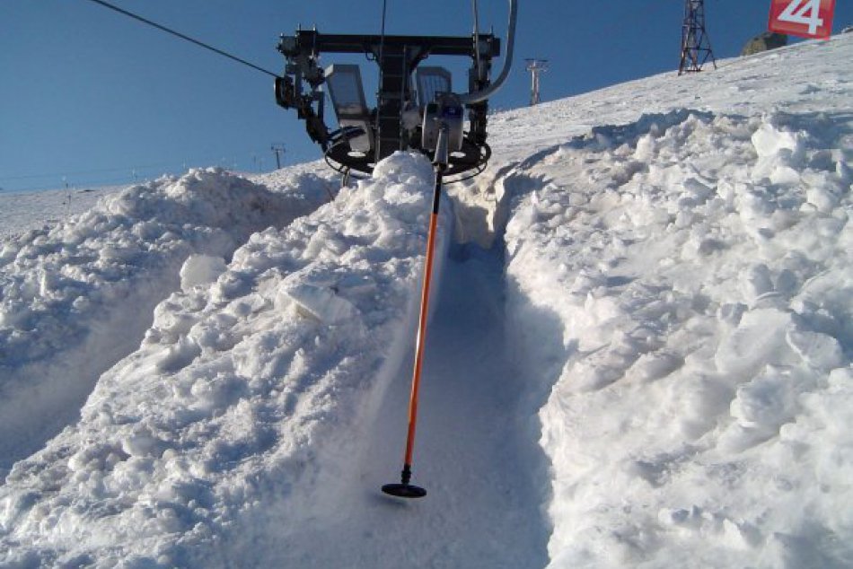 Ilustračný obrázok k článku Chlapi z Chopku pravdivo o tejto zime: Oplatí sa ešte vôbec držať lyže? FOTO ako krásna spomienka...