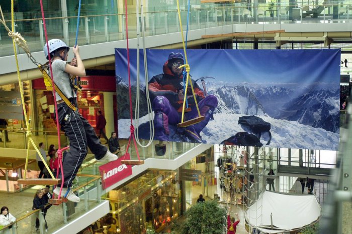 Ilustračný obrázok k článku Spoznajte svet očami dobrodruhov. Festival Hory a mesto vás prenese na nebezpečnú osemtisícovku K2, aj pod hladinu vody